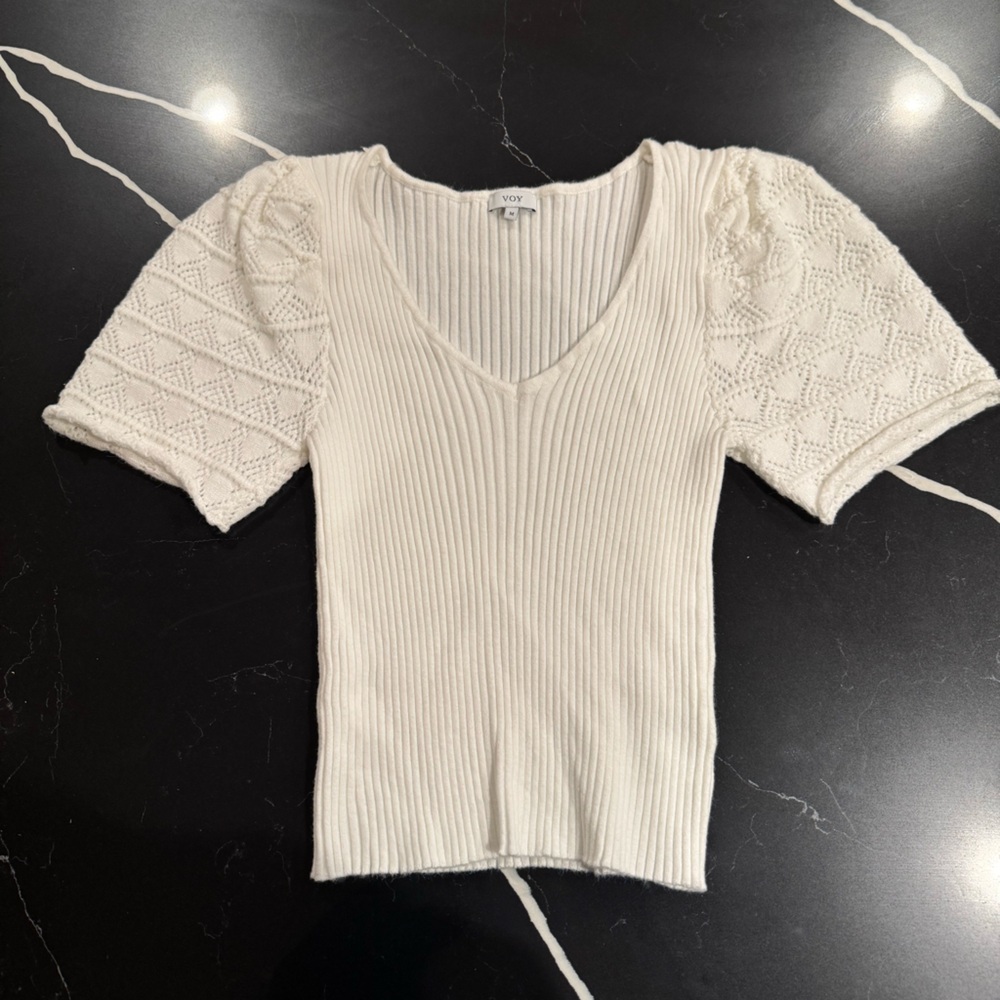 Voy Short‎ Sleeve Sweater